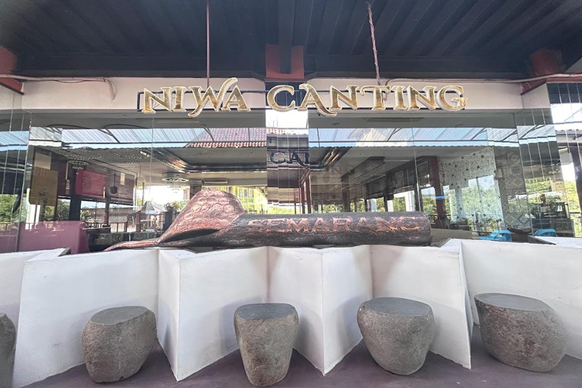 Niwa Canting Brumbung Exteriör bild